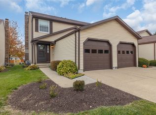 536 Topaz Ln, Brunswick, OH