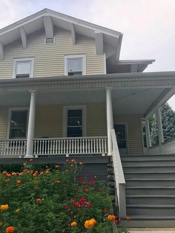 1 bed, 825 sqft, $1,425 — Photo 2