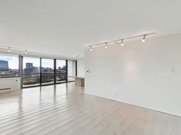 2401 Pennsylvania Ave #15A2 — Photo 11