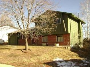 1565 Yakima Dr, Colorado Springs, CO 80915