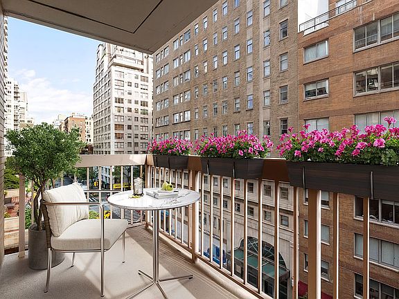 3rd image of 200 E 69th St APT 6N