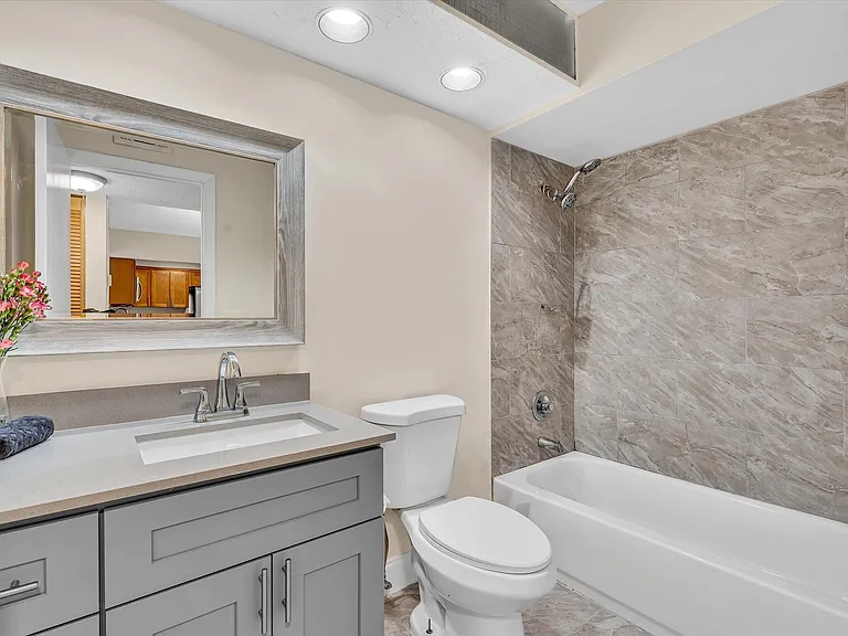 470 NW 20th St #3020 — Photo 24