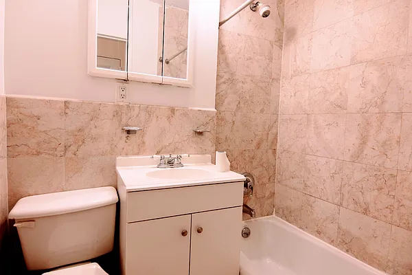 Rented by GPA Realty | media 29