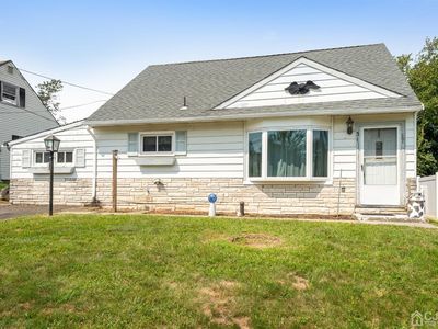 31 Ash Ter, Parlin, NJ, 08859