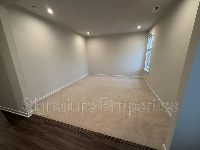 14469 Hancock Towns Dr — Photo 10