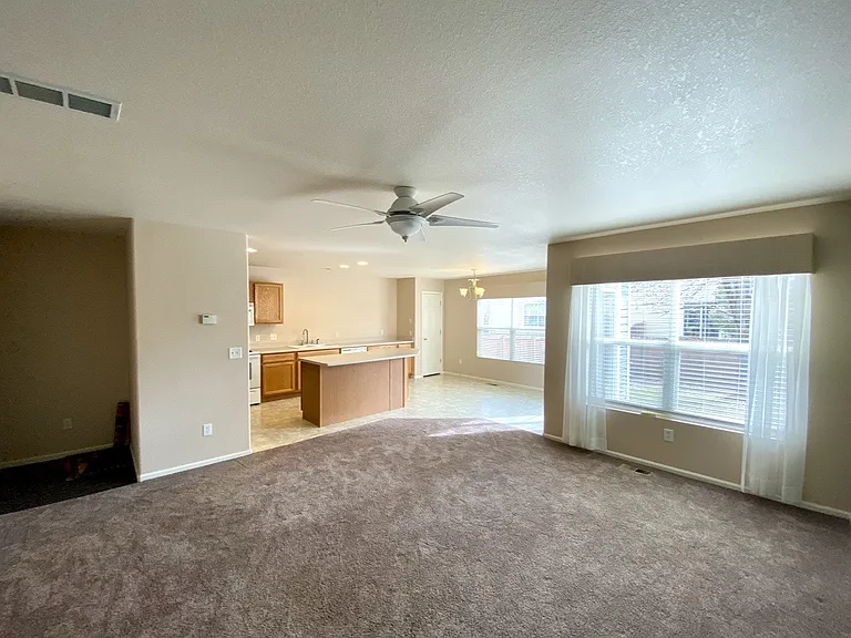 1730 Elk Springs St — Photo 8