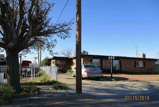 2nd image of 5100 Chateau Ave