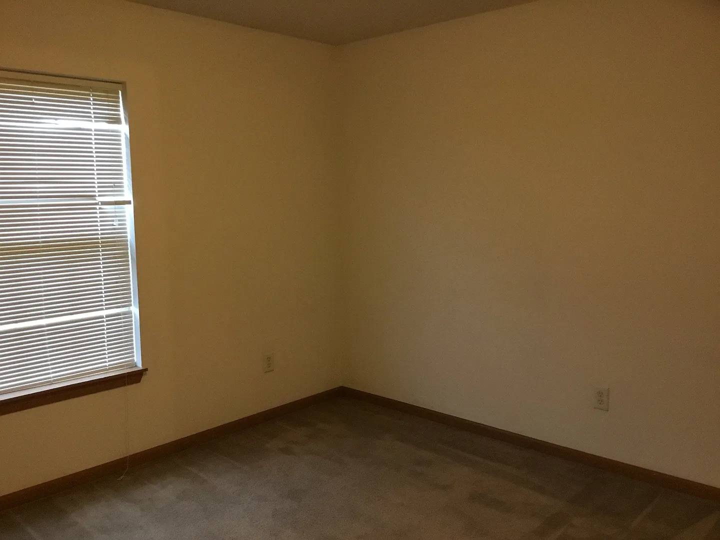 2400 - 2402 Hopkins Dr — Photo 4