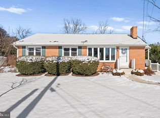 523 Applecroft Rd, Winchester, VA 22601