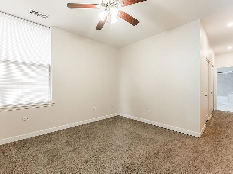 1124 Lake St #4 — Photo 8
