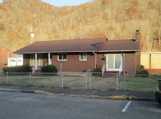 189 Kanawha Ave, Smithers, WV 25186