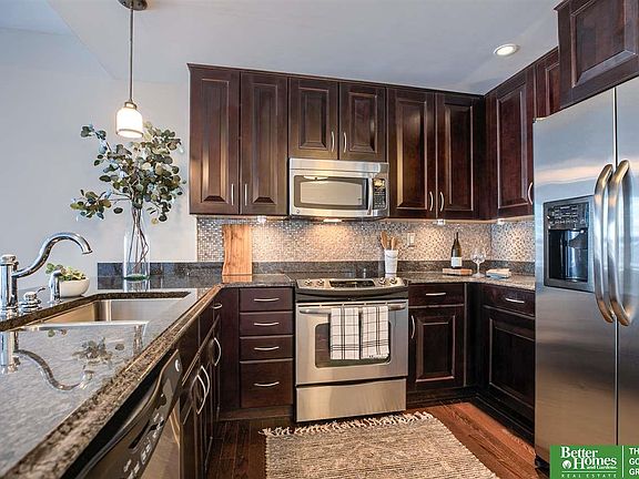 5th image of 220 S 31st Ave S #3202