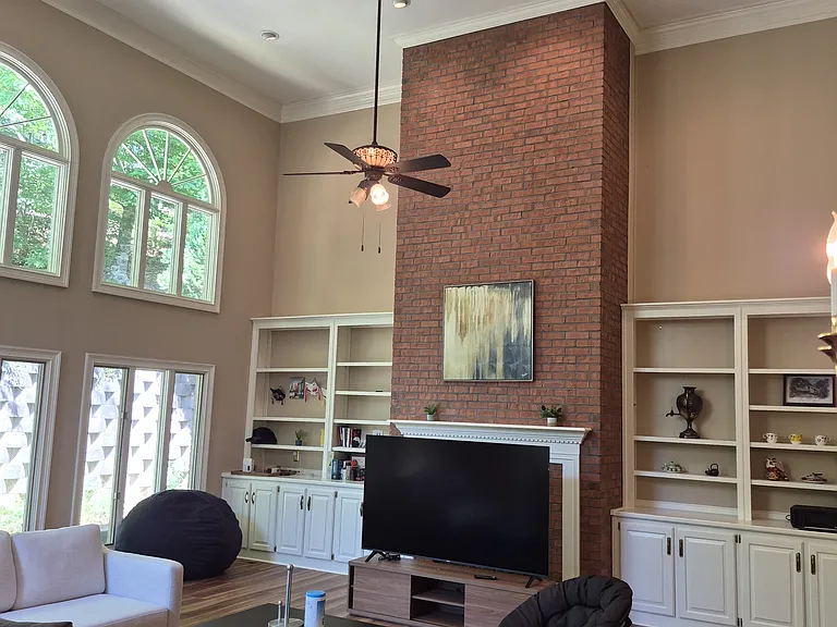 1835 Brandon Hall Dr — Photo 32