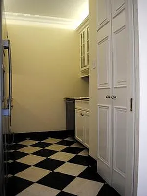 Sold by Real Direct | media 31