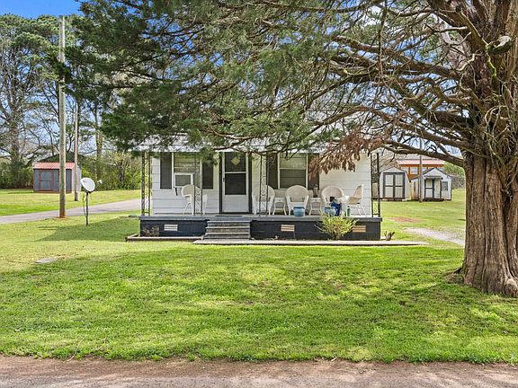 2nd image of 91 Pinhook Rd