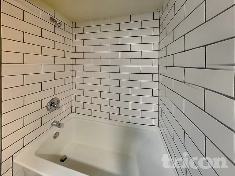 7317 Clinton Ave — Photo 11
