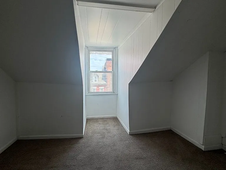 4520 Liberty Ave — Photo 4