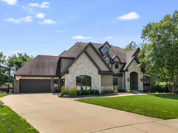 12023 Ashbrook Ln, Mokena, IL 60448