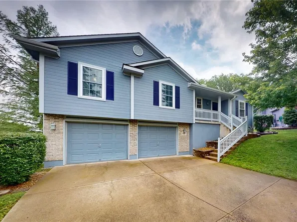 1002 SW Ambush Ct, Grain Valley, MO 64029