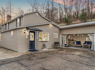 404 Kramers Ln, Oakdale, PA 15071