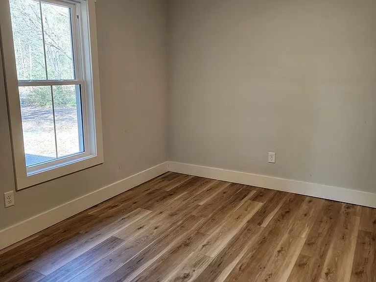 4240 Buck Dr — Photo 9