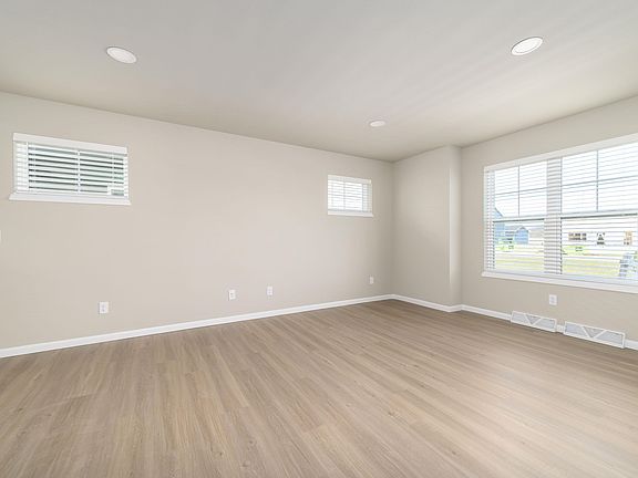 3rd image of 1727 Innovation Ln
