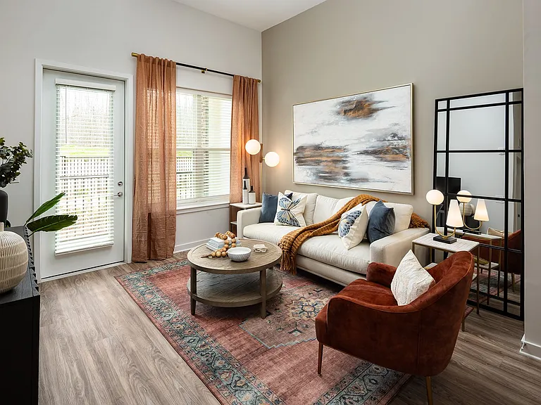 Aura Creekside Apartments — Photo 11