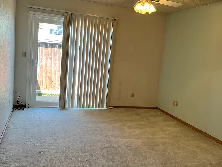 9353 Aizenberg Cir — Photo 10