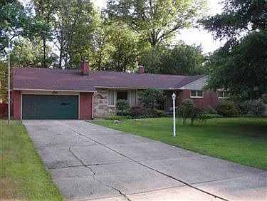 1st image of 325 Deer Trail Ave