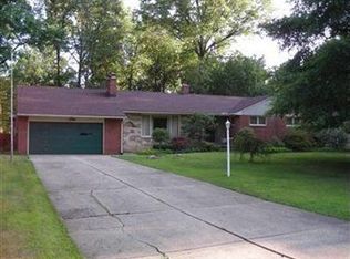 325 Deer Trail Ave, Canfield, OH