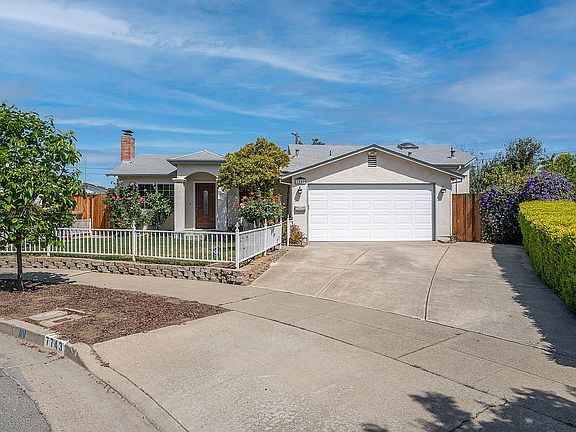 4th image of 7743 Carriage Cir