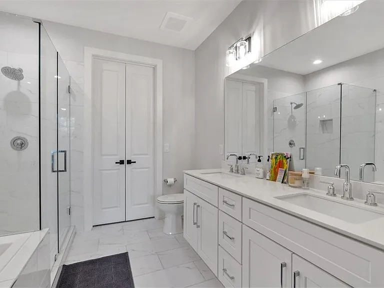 6890 Peachtree Dunwoody Rd #303 — Photo 19