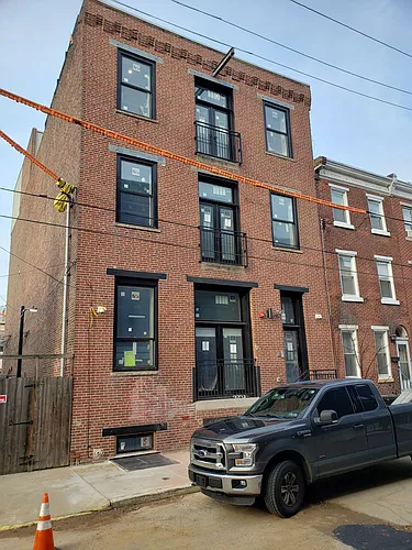 2737 Cambridge St Photo 1