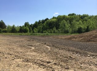 Chagrin River Rd, Chagrin Falls, OH 44023