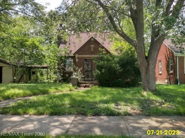 6303 Guilford St, Detroit, MI 48224