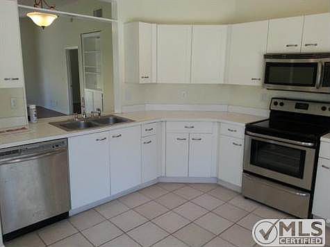 3rd image of 10228 Boynton Place Cir