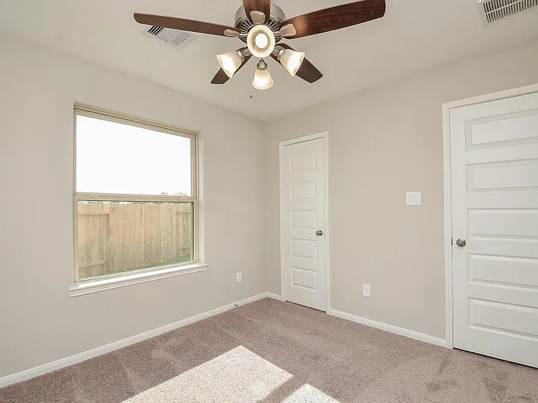 3931 Moreland Branch Ln — Photo 5