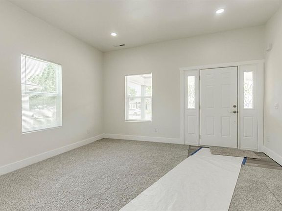 5th image of 1739 NW 37th St
