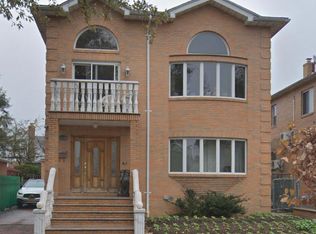 5741 157th St, Flushing, NY 11355