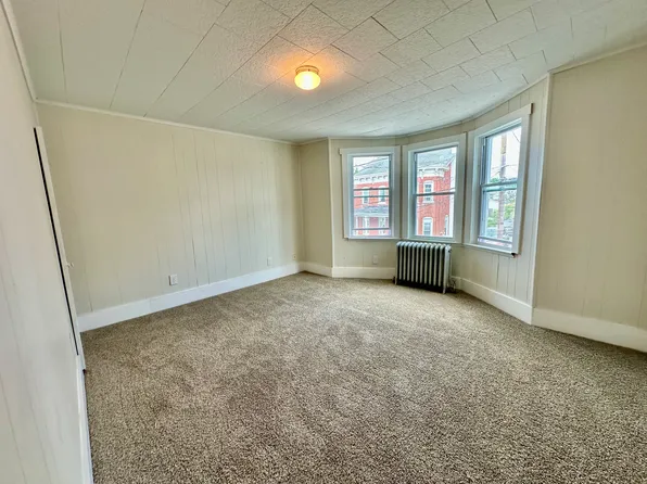 609 N 2nd St, Minersville, PA 17954