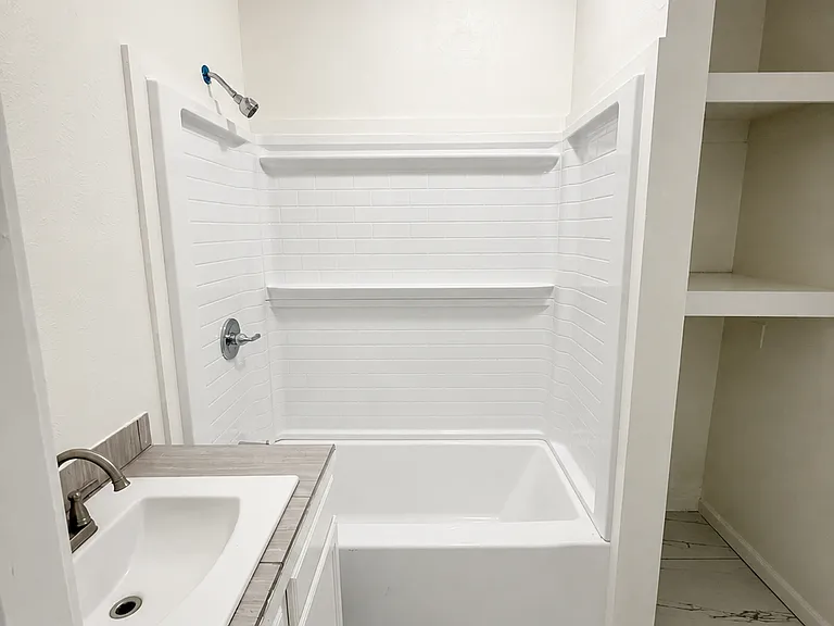 2614 May St — Photo 10