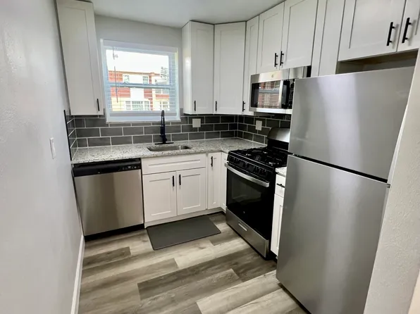 7853 Big Bend Blvd APT 6, Saint Louis, MO 63119