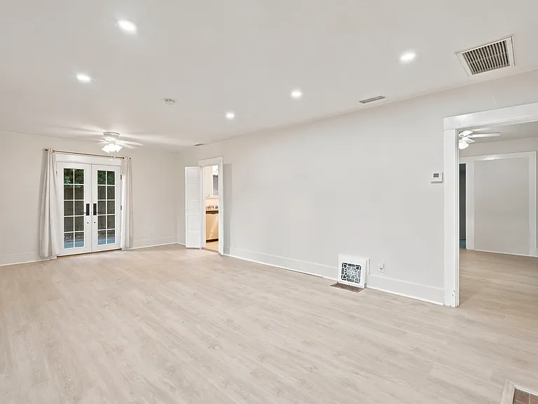 7263 Amethyst Ave — Photo 12