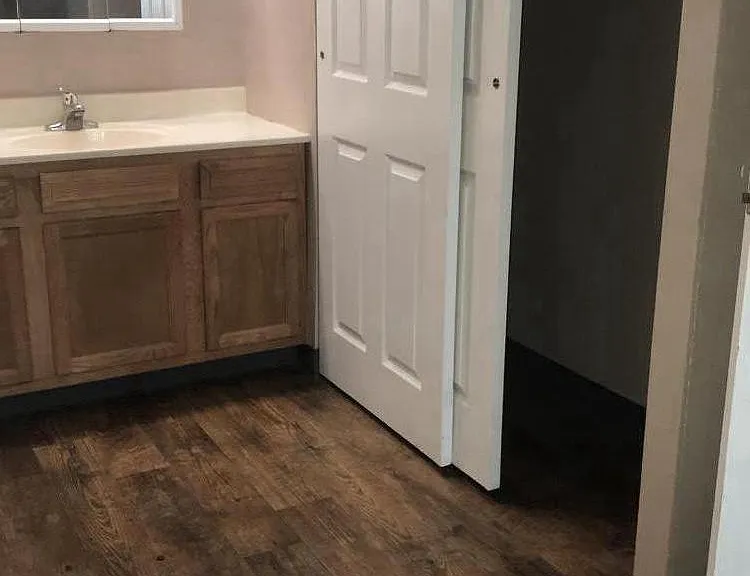 2 Bedroom 2 Bath-Corner unit, fenced in patio area