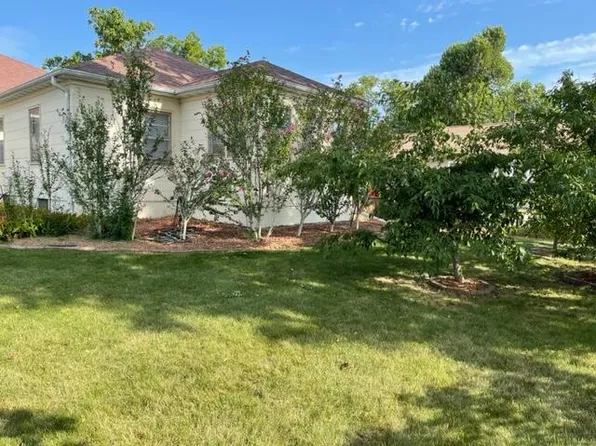 414 N Central Ave, Huxley, IA 50124