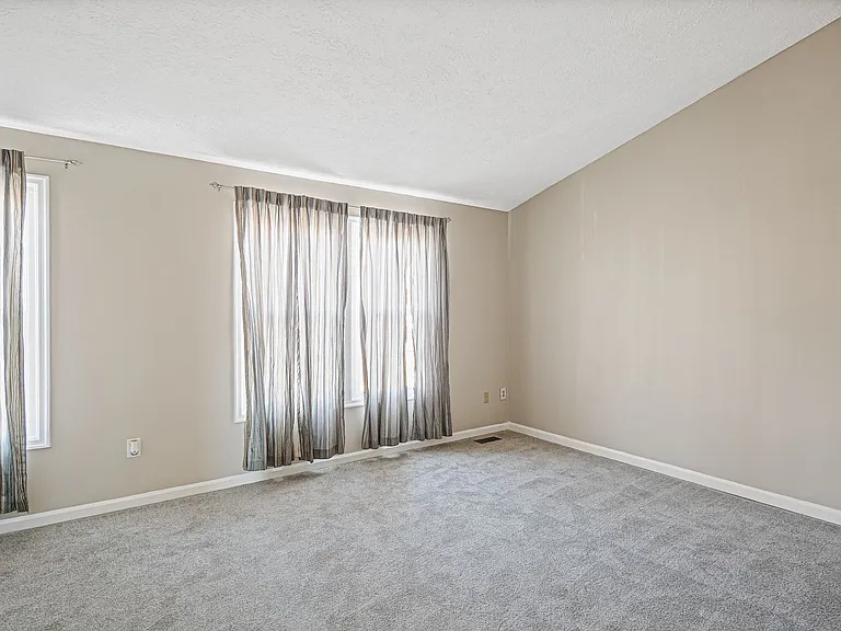 5 Brantwood Ct — Photo 17