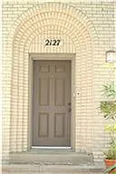 2127 Bartlett St — Photo 3