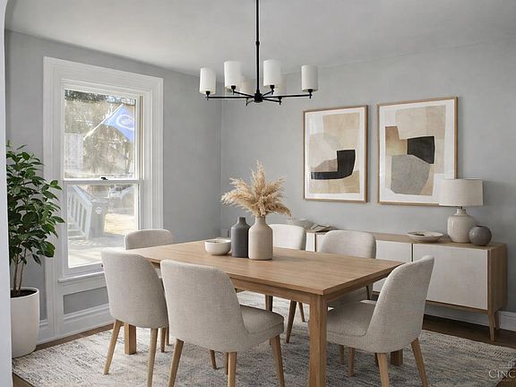 4th image of 51 N Wood St