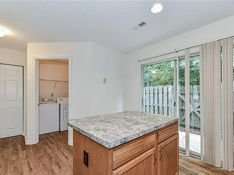 3640 Huyton Ct — Photo 16