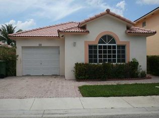 121 Danielle Ct, Fort Lauderdale, FL 33326